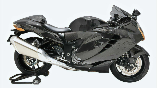 Suzuki Hayabusa dau tien duoc trang bi bo body kit carbon kho - 5