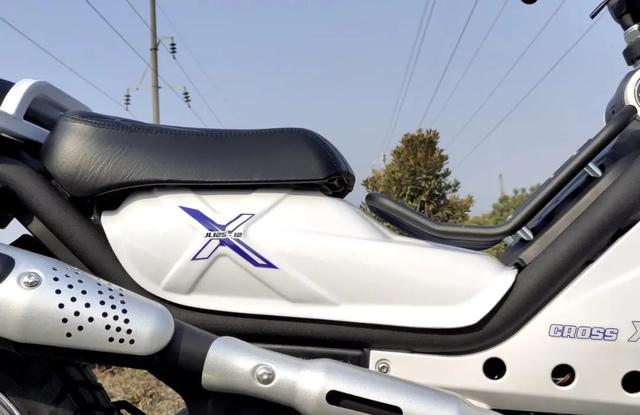 Kham pha Cross 125X Mau xe so huu cay po y het sung 6 nong kich doc - 23
