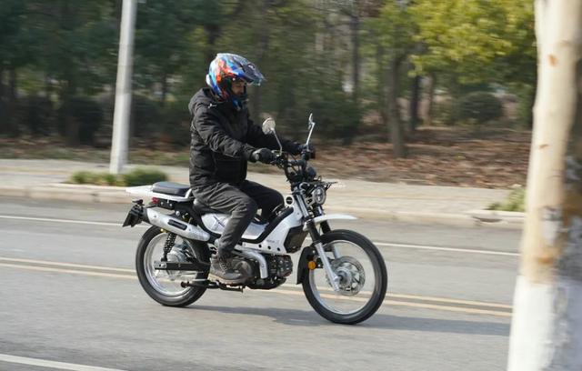 Kham pha Cross 125X Mau xe so huu cay po y het sung 6 nong kich doc - 26