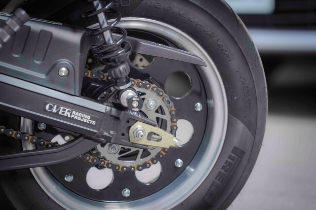 Can canh Monkey 125 do bo gap ngau nhu xe dua MotoGP - 13 Can canh Monkey 125 do bo gap ngau nhu xe dua MotoGP - 13
