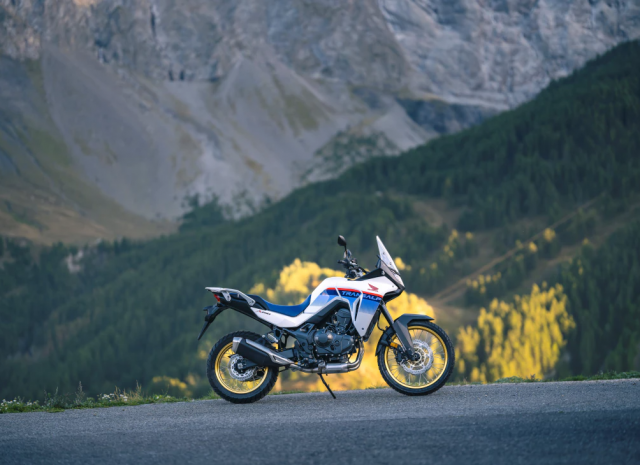 9 diem noi bat cua Honda XL750 Transalp dong xe phuot tam trung - 3