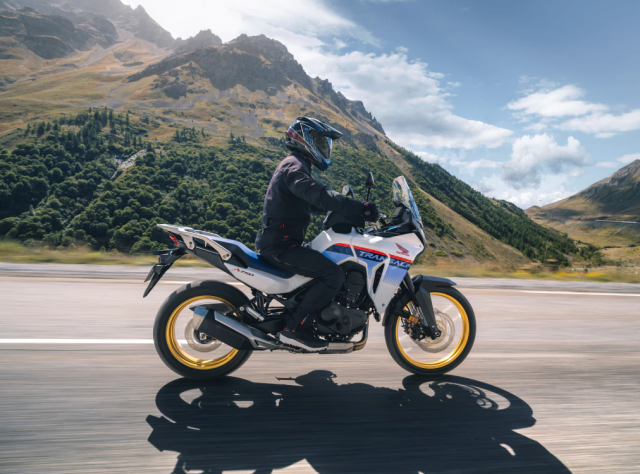 9 diem noi bat cua Honda XL750 Transalp dong xe phuot tam trung - 5