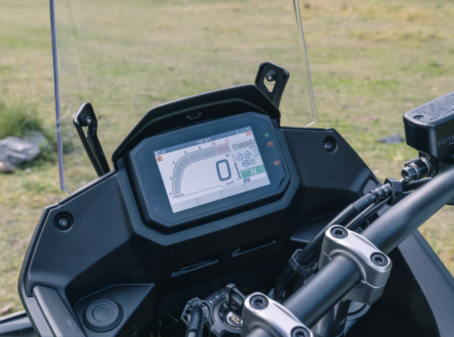 9 diem noi bat cua Honda XL750 Transalp dong xe phuot tam trung - 6