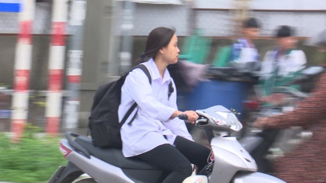 Bao nhieu tuoi duoc di xe may