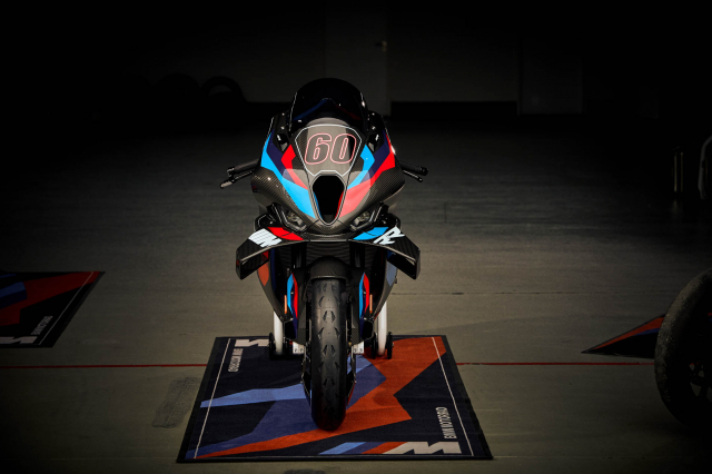 BMW M1000RR ra mat tai An Do voi 2 phien ban gia hon 1 ty dong - 5
