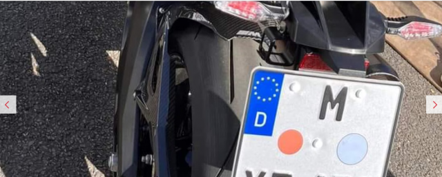 BMW M1000XR lo dien truoc khi ra mat tai Isle of Man TT 2023 - 10