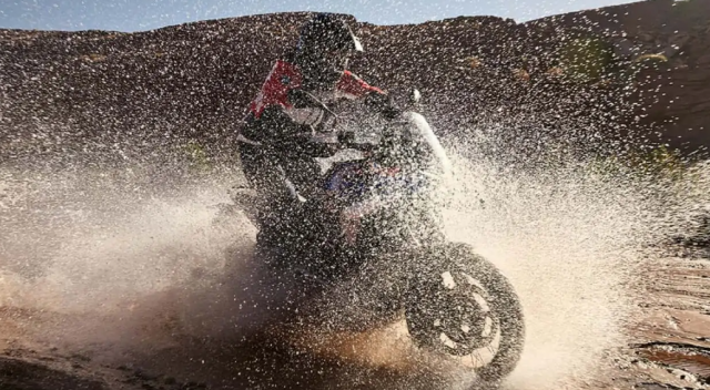 BMW Motorrad gioi thieu R1300GS lo anh thuc te truoc ngay ra mat vao cuoi thang 9