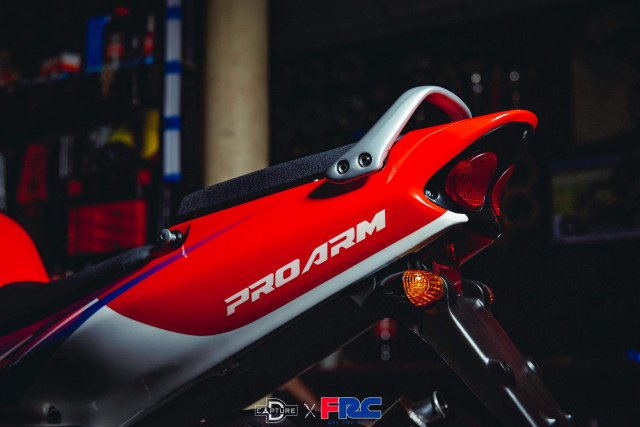 Bo anh NSR150SP sieu kinh dien voi truong phai xe DO gia bo xe ZIN - 31