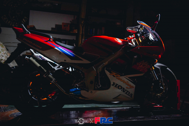 Bo anh NSR150SP sieu kinh dien voi truong phai xe DO gia bo xe ZIN - 36