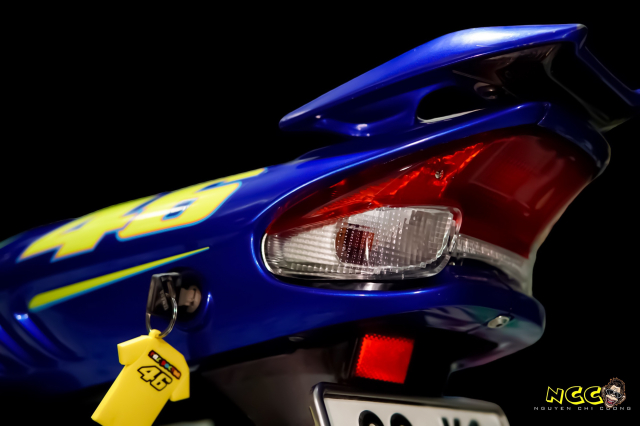 Bom tan Yaz 125 so huu bo ao Valentino Rossi 19 nam tuoi kich doc - 6