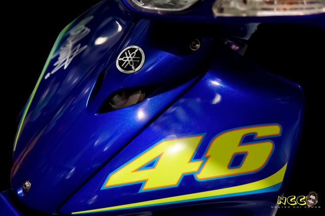 Bom tan Yaz 125 so huu bo ao Valentino Rossi 19 nam tuoi kich doc - 22
