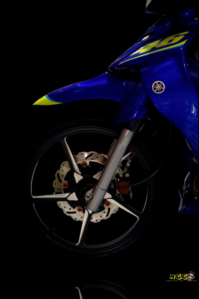 Bom tan Yaz 125 so huu bo ao Valentino Rossi 19 nam tuoi kich doc - 35