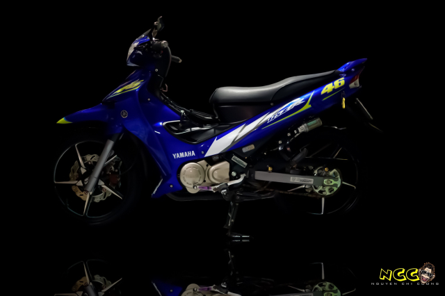 Bom tan Yaz 125 so huu bo ao Valentino Rossi 19 nam tuoi kich doc - 45