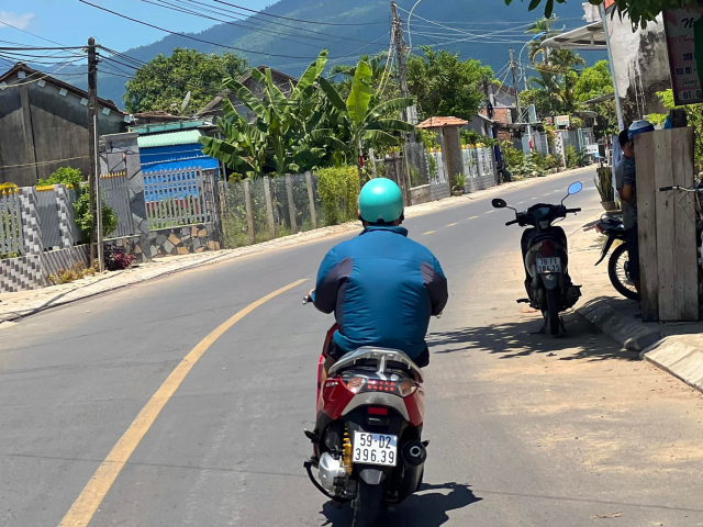 Cac thoi quen ban phai tu bo de chay xe an toan o van toc cao - 3