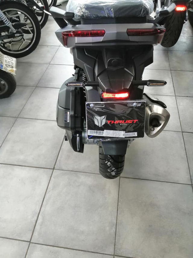Can canh Defender 125 Mau xe tay ga DOHC hiem co kho tim - 5