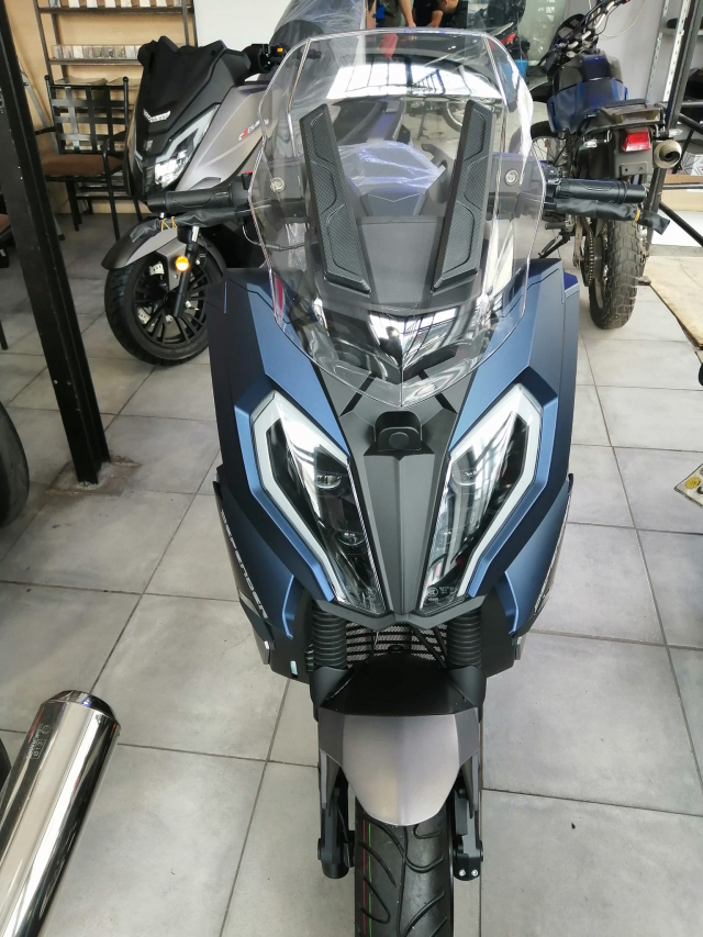 Can canh Defender 125 Mau xe tay ga DOHC hiem co kho tim - 14