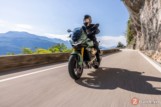 Can canh Moto Guzzi V100 Mandello S se ra mat tai Viet Nam vao thang 8 nam nay