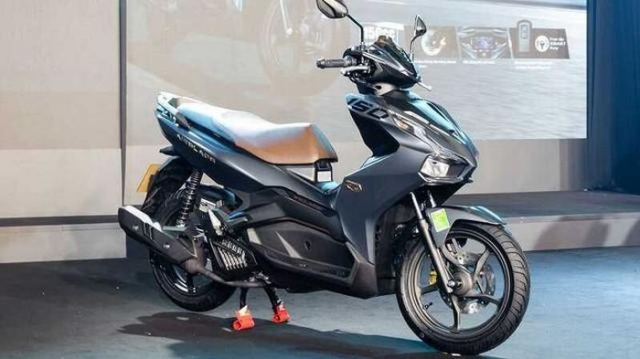 Cap nhat gia xe Air Blade moi nhat thang 8 Van giam gia ca trieu