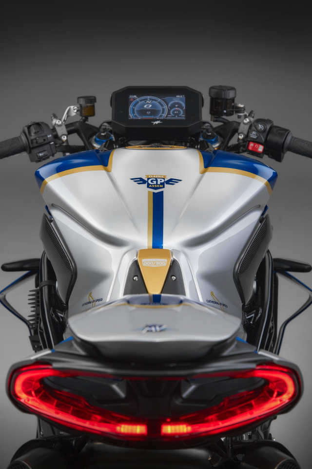 Chi tiet MV Agusta Brutale 1000 RR Assen vua duoc ra mat - 7
