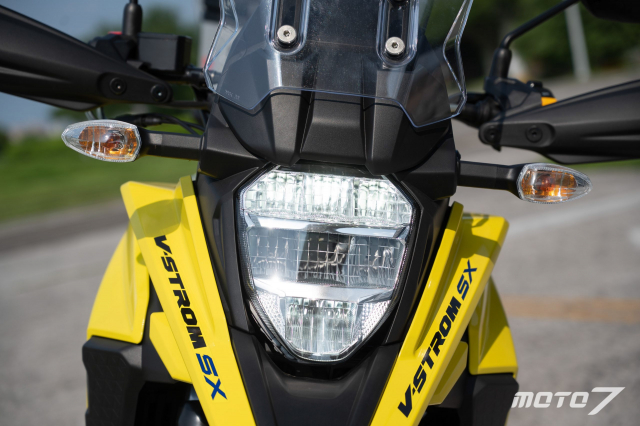 Chi tiet SUZUKI VStrom 250 SX 2023 dung chung dong co Gixxer lam mat bang dau - 4