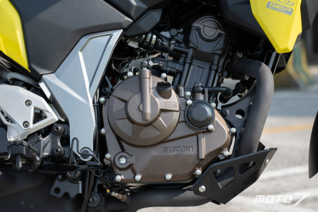 Chi tiet SUZUKI VStrom 250 SX 2023 dung chung dong co Gixxer lam mat bang dau - 18
