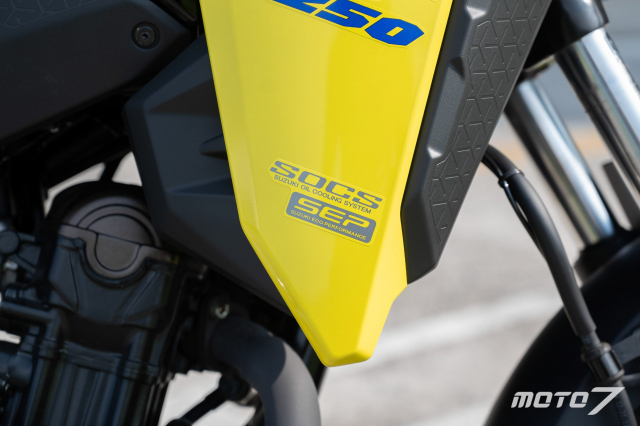 Chi tiet SUZUKI VStrom 250 SX 2023 dung chung dong co Gixxer lam mat bang dau - 19