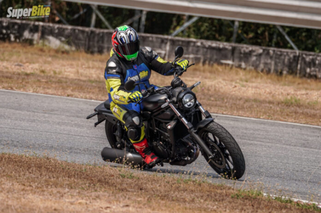 Danh gia chi tiet Kawasaki Eliminator 400 vua ra mat - 10