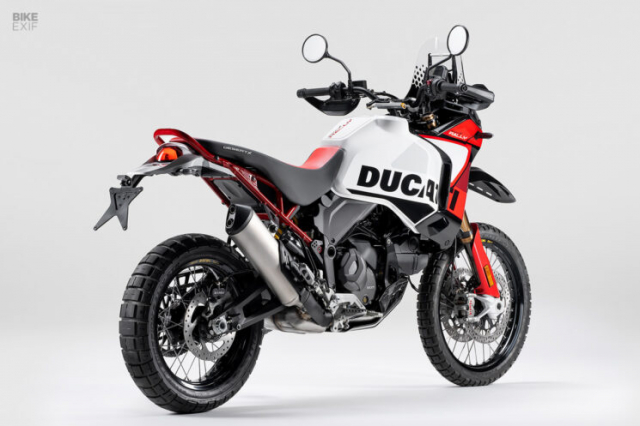 Ducati DesertX Rally 2024 trinh lang voi loat thay doi dang tung dong - 3