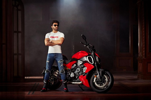 Ducati Diavel V4 ra mat tai thi truong Chau A