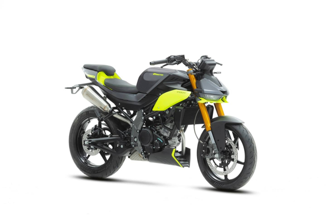 Fantic Stealth 125 va dien mao Streetfighter dep mot cach tao bao - 11