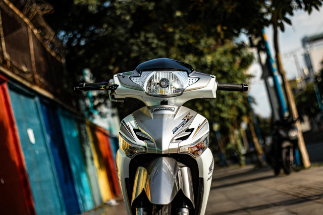 Future X lai dau xe khac co 1 0 2 o Sai Gon - 4