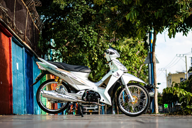 Future X lai dau xe khac co 1 0 2 o Sai Gon - 18