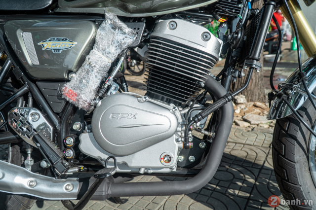 GPX Legend Twin 250 V3 ve Viet Nam voi gia ban re hon ca Honda SH - 22