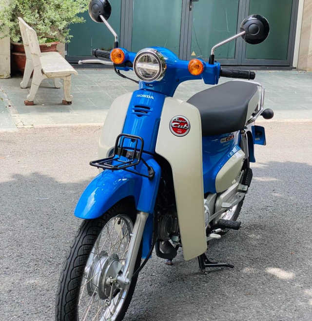 Hang hiem Honda Super Cub 110 nhap Thai gia 135 trieu dong