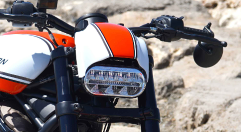 HarleyDavidson SPORTSTER S do banh beo 240 dau tien the gioi cua Lord Drake Kustoms - 5