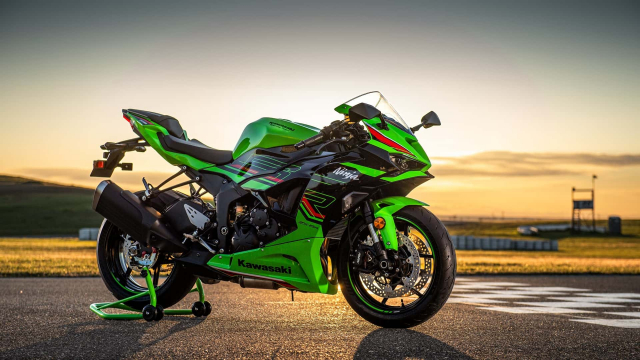 Hoi sinh Kawasaki Ninja ZX6R 2024 huyen thoai Supersport bat tu