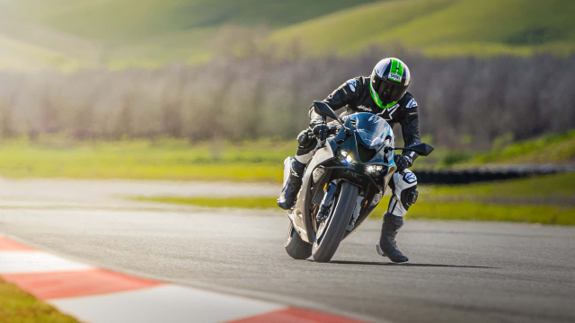 Hoi sinh Kawasaki Ninja ZX6R 2024 huyen thoai Supersport bat tu - 6