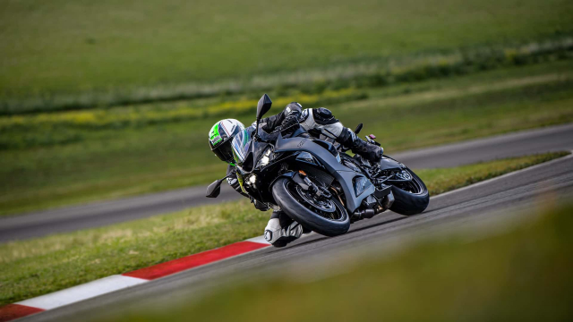 Hoi sinh Kawasaki Ninja ZX6R 2024 huyen thoai Supersport bat tu - 37
