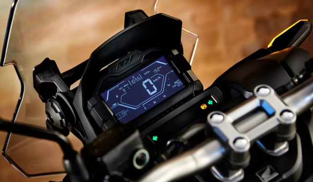 Honda ADV150 2024 phien ban tut hau bi hang CHO RA RIA - 5