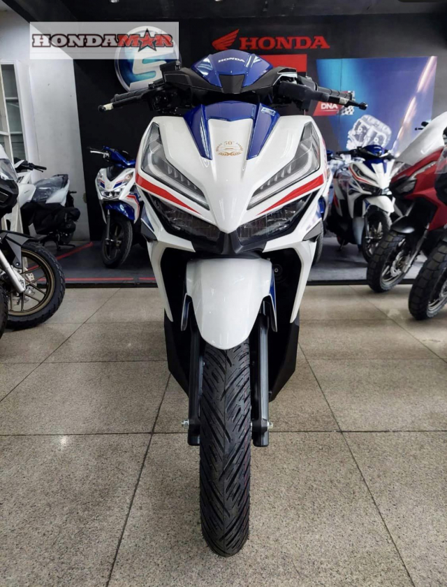 Honda Click 2024 Ra M T Phi N B N K Ni M 50 N M S H U Qu C K S C S   Honda Click 2024 Ra Mat Phien Ban Ky Niem 50 Nam So Huu Quoc Ki Sac So 9130 1699700837 654f6065c81f3 