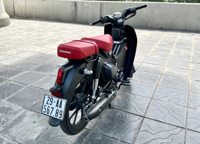 Honda Cub C125 bien sanh rong duoc dinh gia hon nua ty dong - 4