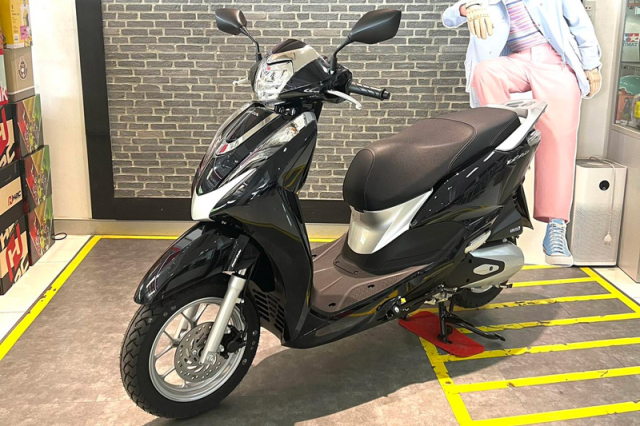 Honda Lead 2023 vua trinh lang gia ban chua toi 40 trieu - 3