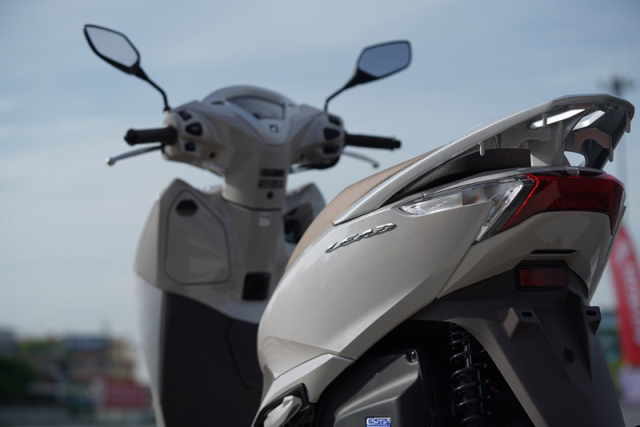 Honda Lead 2023 vua trinh lang gia ban chua toi 40 trieu - 6