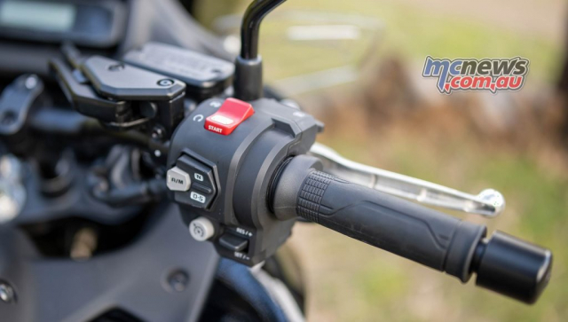 Honda NT1100 se ve Viet Nam trong thang 10 voi gia tu 750 trieu dong - 6