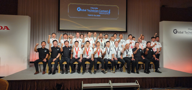 Honda Viet Nam chinh phuc dinh cao tai Hoi thi Ky thuat vien xe may the gioi 2023