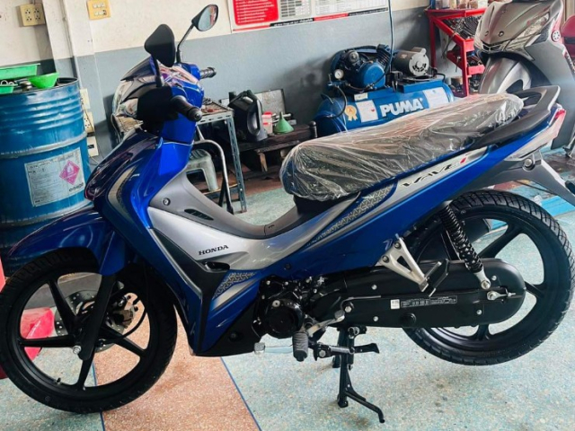 Honda Wave 110i nhap khau giam gia manh trong thang 7 am lich