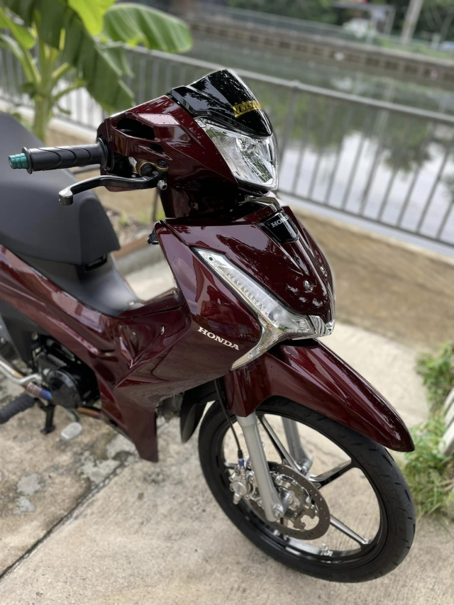 Honda Wave 125 do ly nuoc mia hien dang noi dinh noi dam tren mang xa hoi - 16