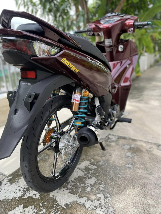 Honda Wave 125 do ly nuoc mia hien dang noi dinh noi dam tren mang xa hoi - 17
