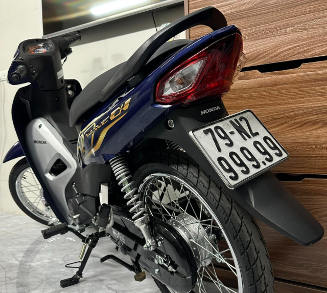 Honda Wave bien so ngu quy 9 het gia 799 trieu dong - 3