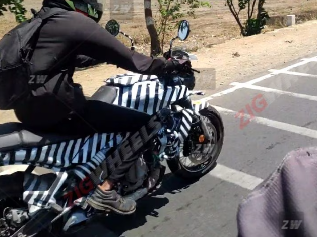 Husqvarna Svartpilen 401 2024 moi duoc bat gap khi dang thu nghiem - 4